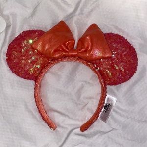 Disney parks coral Minnie ears